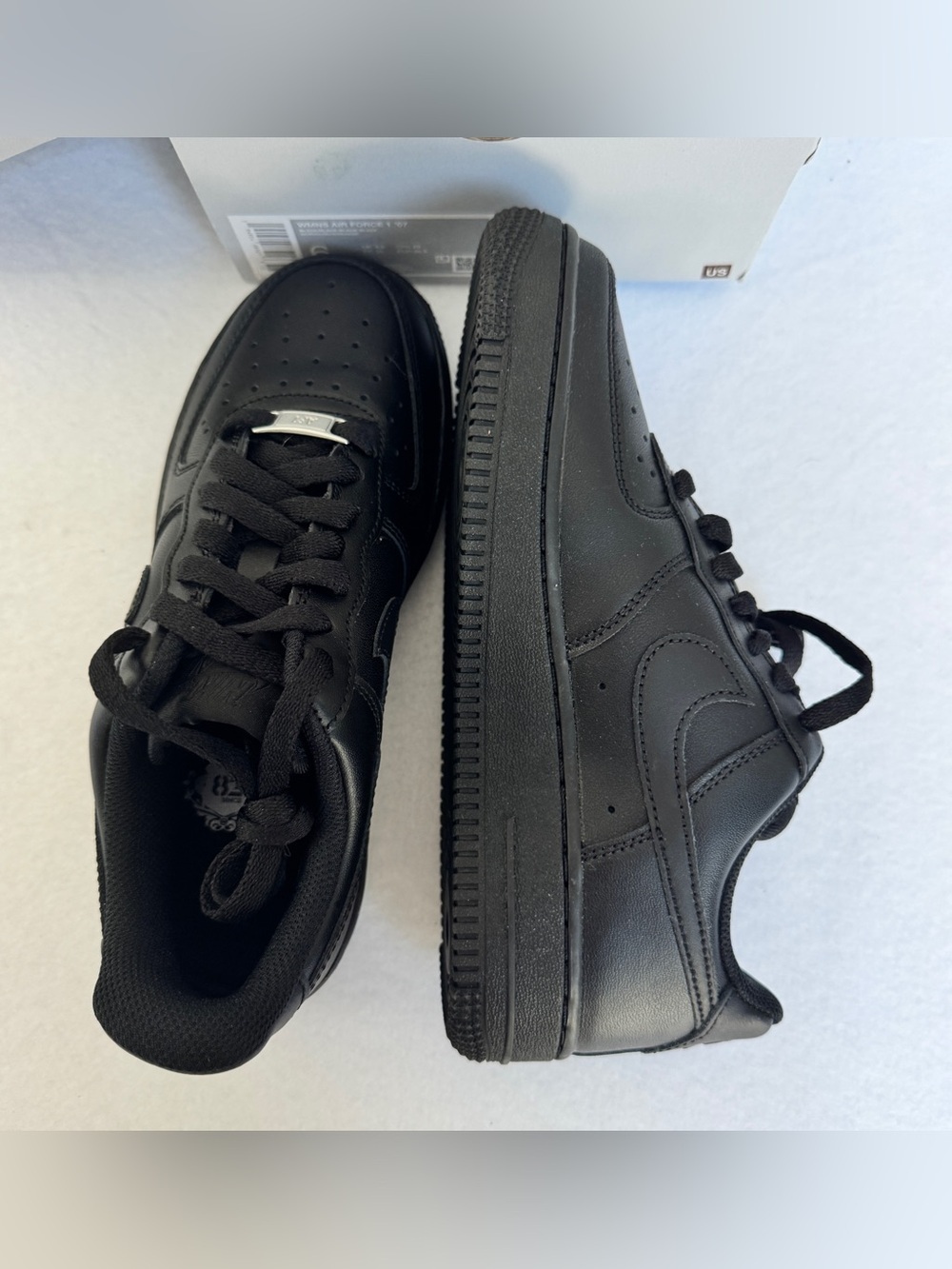 NWB Nike Air Force 1 '07 Low 'Triple Black' [DD8959-001] Women's Size 6